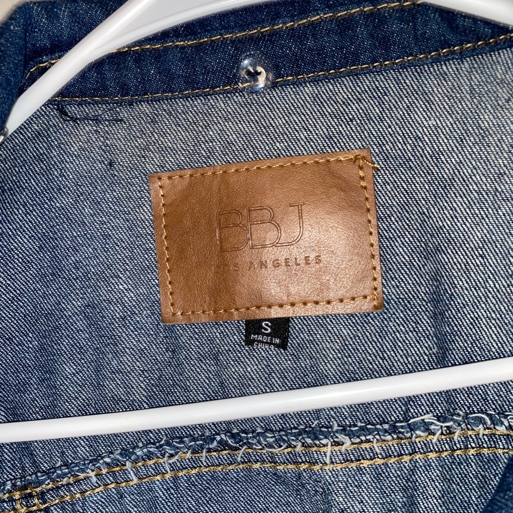 *NEW Jean Jacket - Picture 3 of 7
